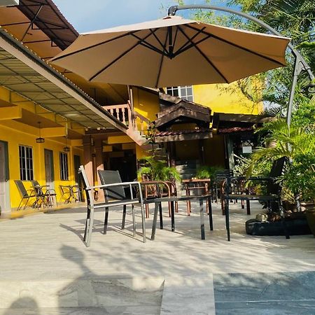 Motel Seri Mutiara Куах Экстерьер фото