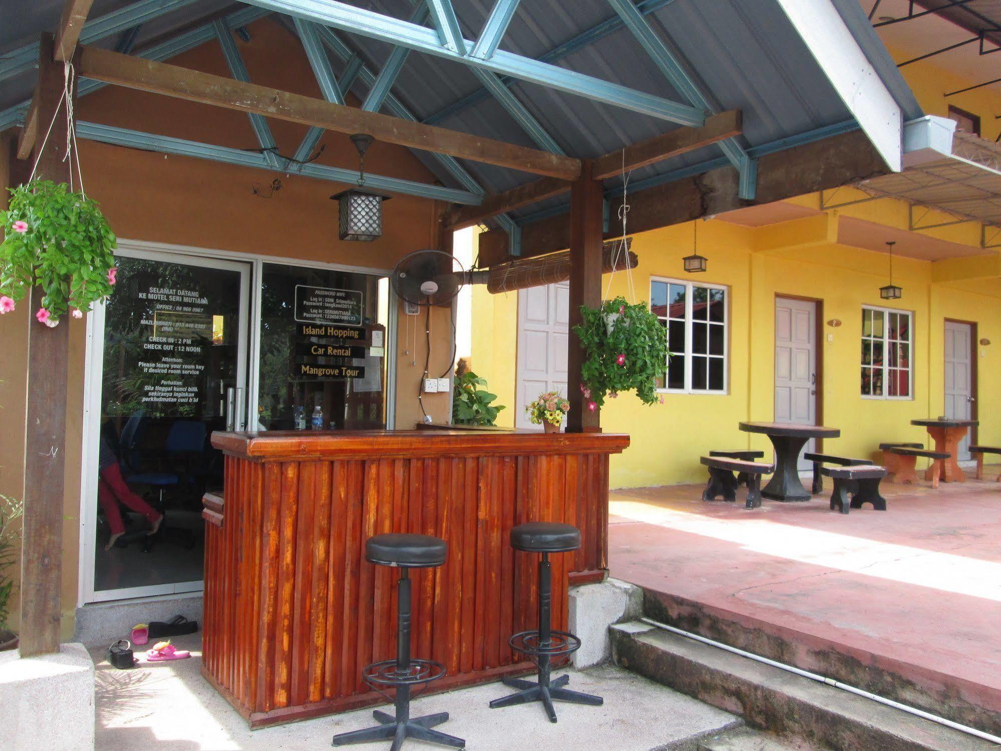 Motel Seri Mutiara Куах Экстерьер фото