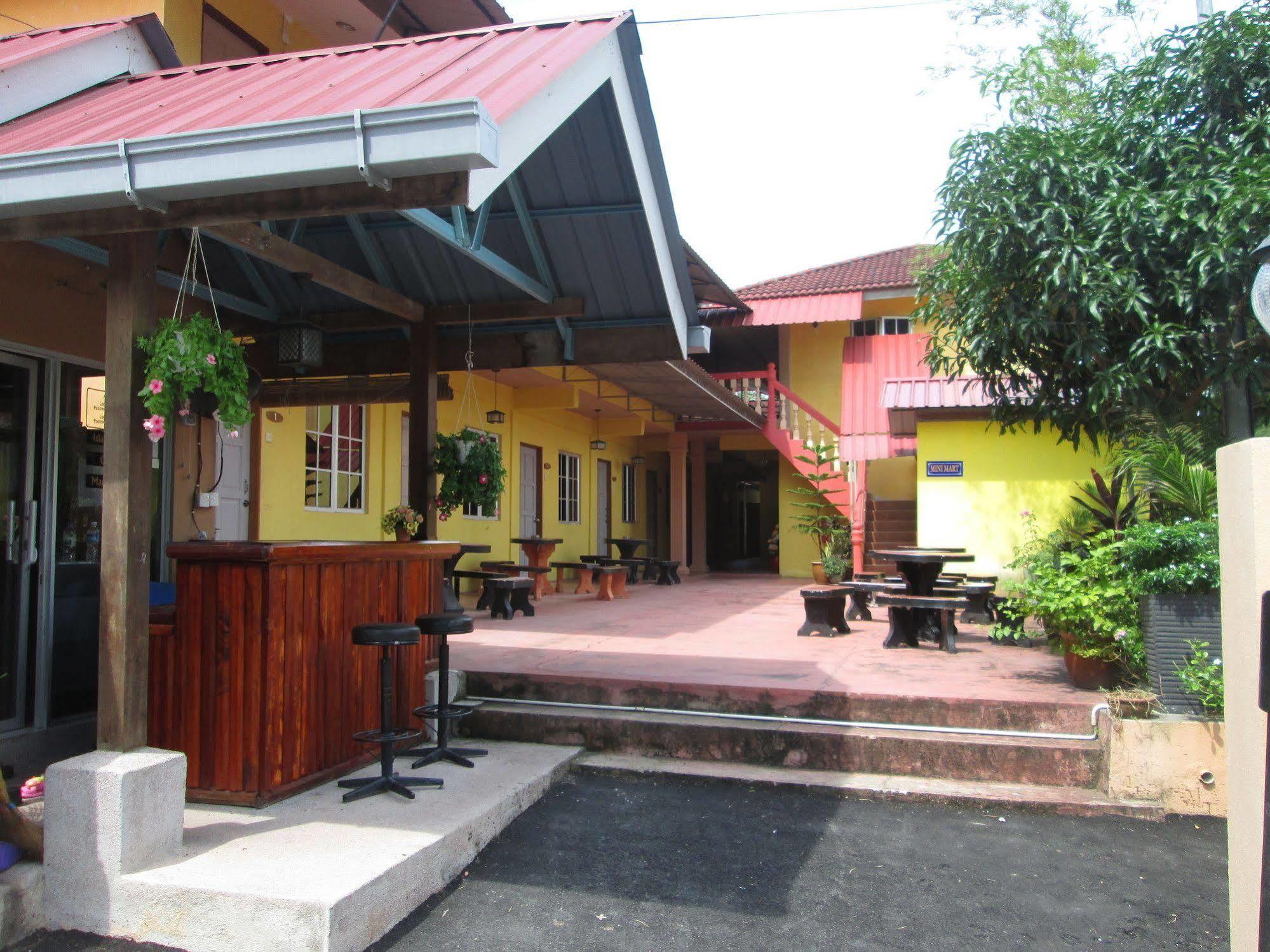 Motel Seri Mutiara Куах Экстерьер фото